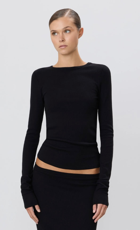 LONG SLEEVE FITTED TOP (black)