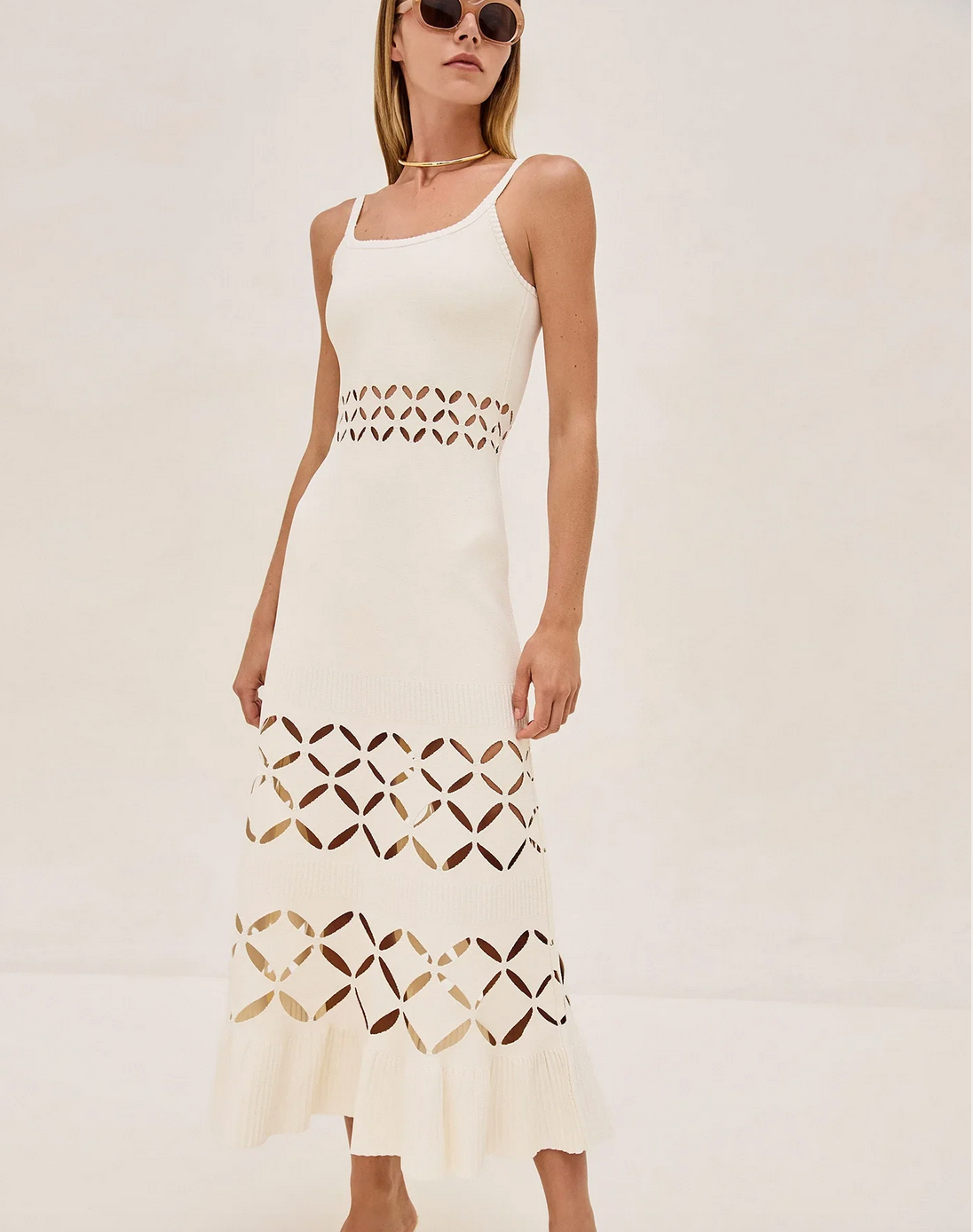 ALEXIS-ELAYNE DRESS (OFF WHITE) ALEXIS-ELAYNE DRESS (OFF WHITE)